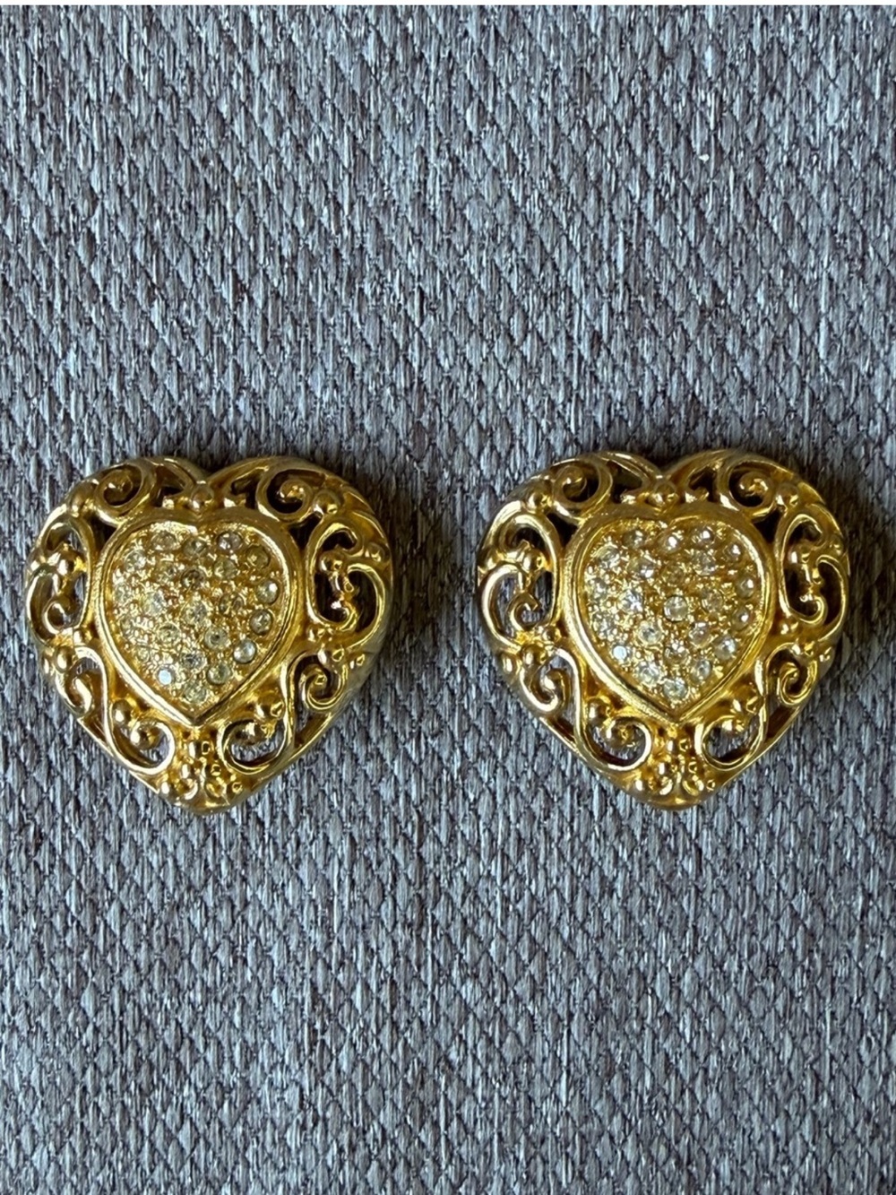 CHRISTIAN DIOR vintage clip on earrings